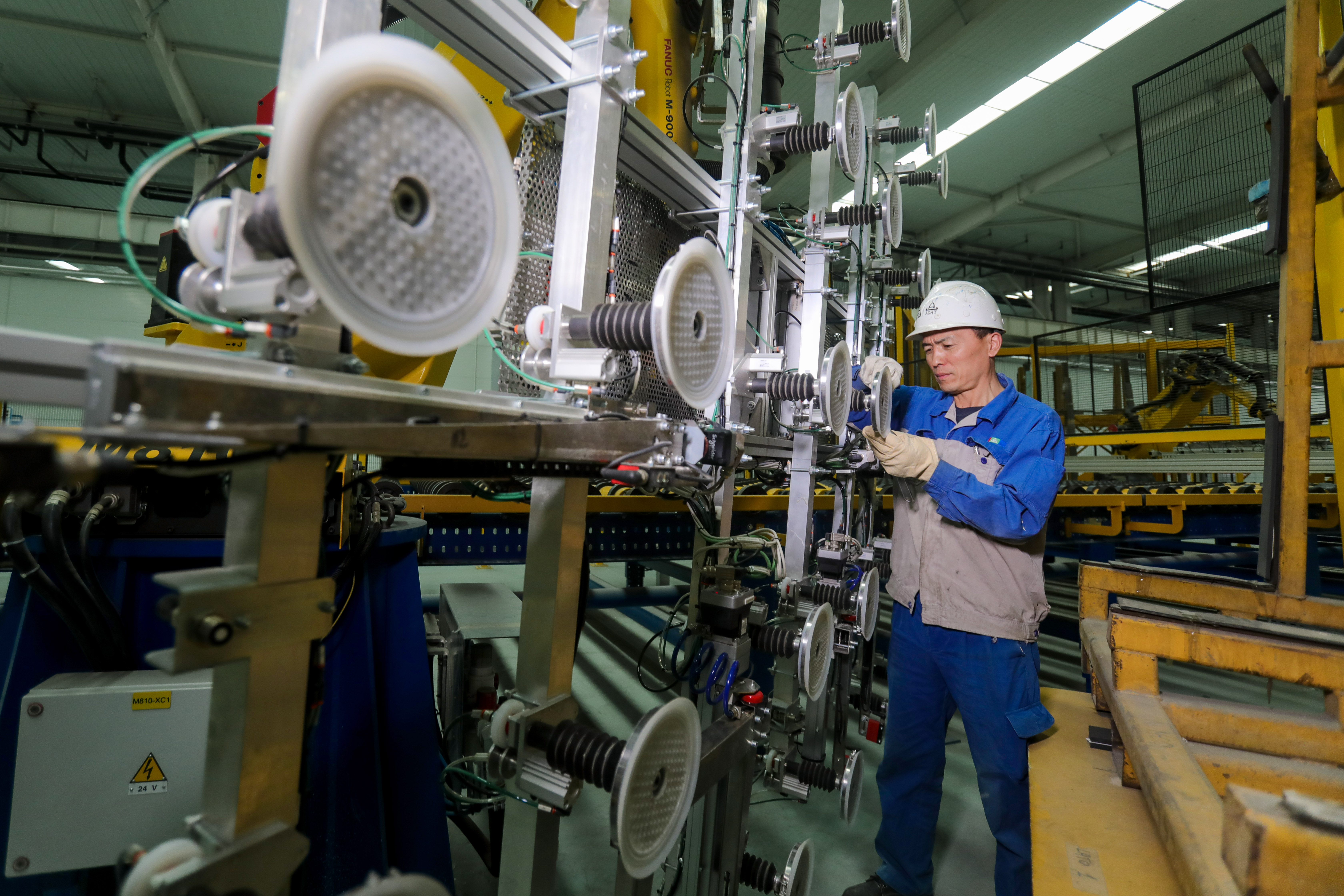 安陽市工人先鋒號:光熱科技設(shè)備維修車間整備系