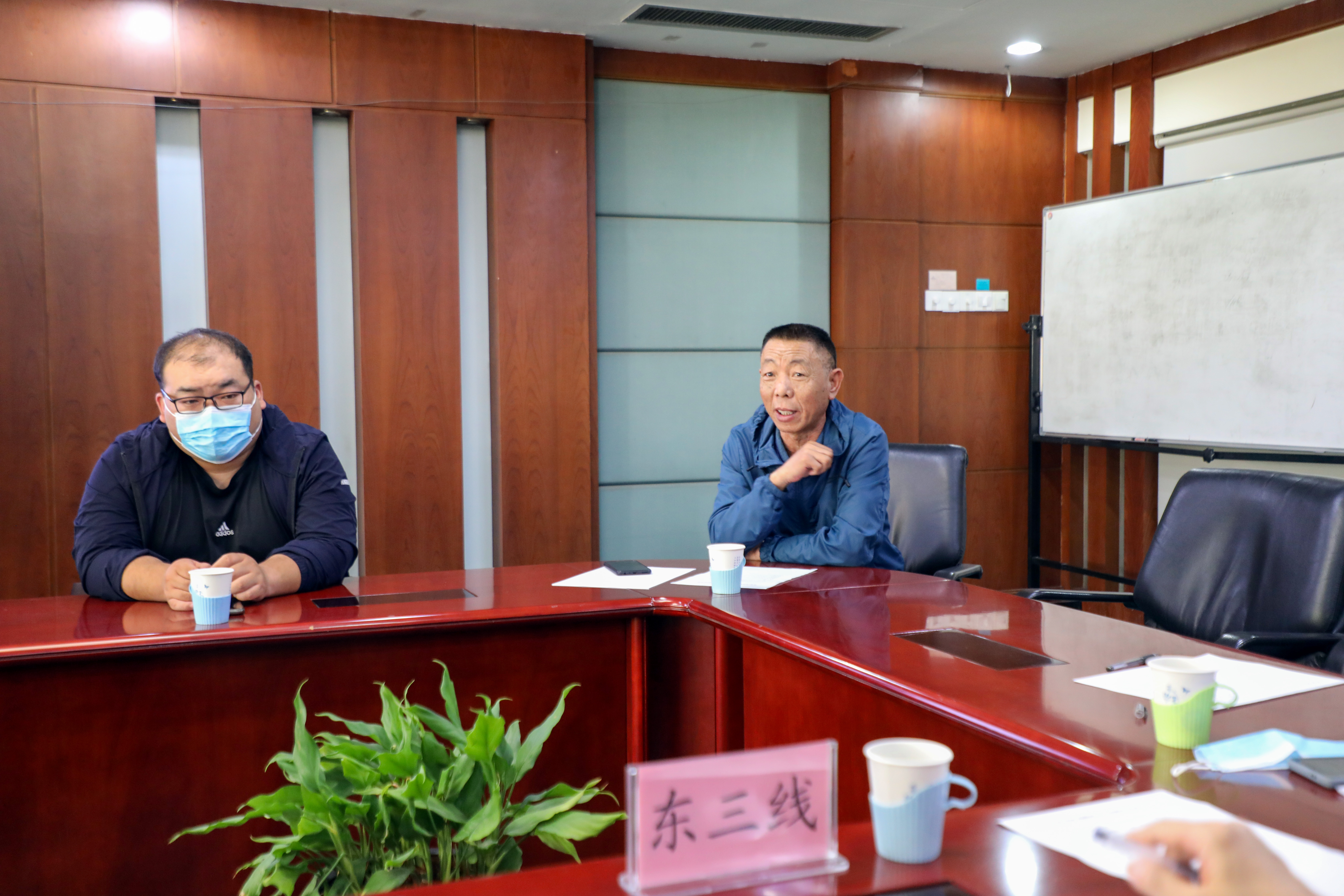 安彩幸福班車，永遠在路上！