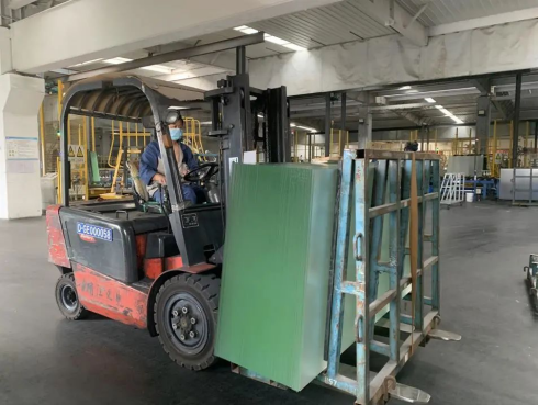 同心戰“疫”，守護月圓——安彩高科打響疫情防控和安全生產“雙線戰疫”