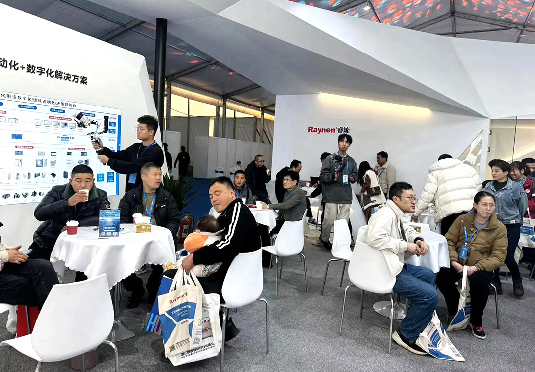 濮院展會精彩回顧 | 睿能展位人潮涌動，行業(yè)前沿技術一覽無余https://mmbiz.qpic.cn/mmbiz_jpg/uVPLicGse1zfSGAnFj8sU92BkOhtqnEerEJasH17wcFWMmXUSNBo3ibFJKHRHTG82ccnGjNOMEhdcbEAZuheWEIQ/640?wx_fmt=jpeg&from=appmsg&tp=wxpic&wxfrom=5&wx_(圖10)